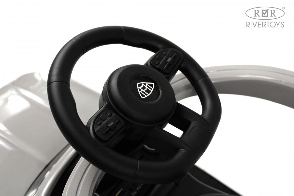 Купить Детский толокар RIVERTOYS Mercedes-Benz GLS 600 Z003ZZ-C